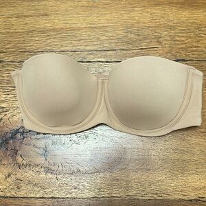Skims 34B strapless nude bra